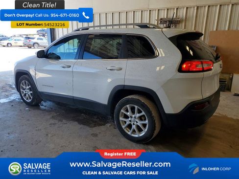 Used 2018 Jeep Cherokee Latitude Plus FWD image 3
