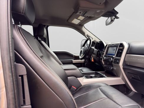 Used 2021 Ford F350 Lariat w/ Lariat Value Package AWD/4WD image 17