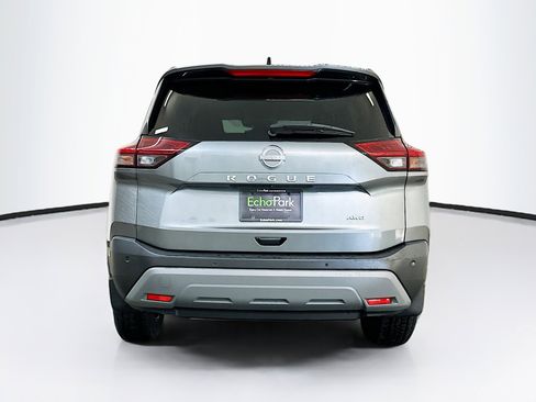 Used 2023 Nissan Rogue S image 7