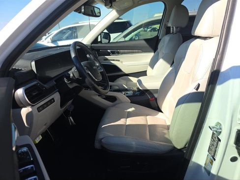 Used 2024 Kia Telluride SX w/ Towing Package AWD/4WD image 3
