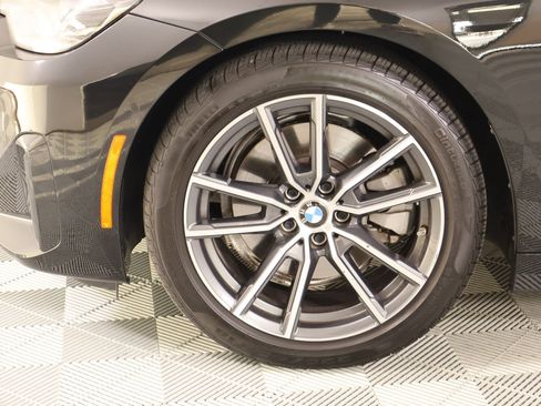Used 2025 BMW 230i Coupe RWD image 18