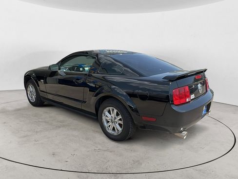 Used 2006 Ford Mustang Coupe RWD image 4