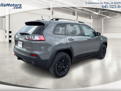 Used 2022 Jeep Cherokee Trailhawk w/ Sun, Sound & Nav Group AWD/4WD image 3