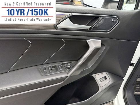 Used 2022 Volkswagen Tiguan SEL R-Line image 16