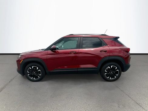 Used 2022 Chevrolet TrailBlazer LT w/ Confidence II Package FWD image 4