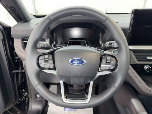 New 2026 Ford Explorer Platinum w/ LUX Leather Package image 17