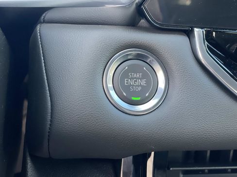 New 2026 GMC Canyon Elevation w/ Convenience Package image 18