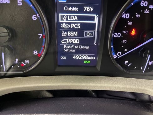 Certified 2018 Toyota RAV4 XLE FWD image 19