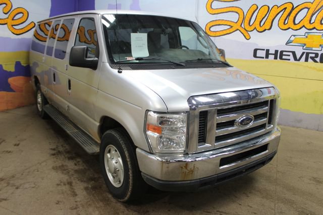 Used 2012 Ford E-350 and Econoline 350 XLT RWD image 2