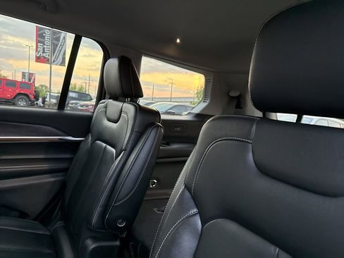 Used 2021 Jeep Grand Cherokee L Limited image 6