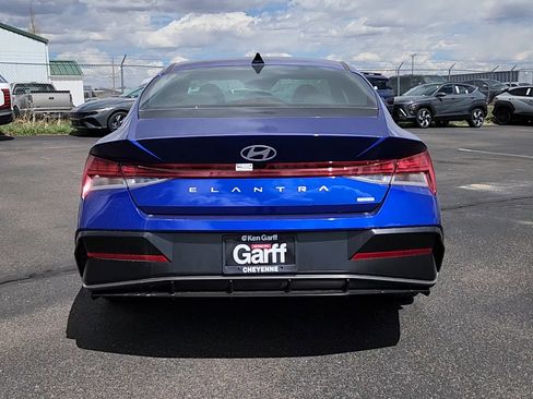 New 2026 Hyundai Elantra Limited FWD image 20
