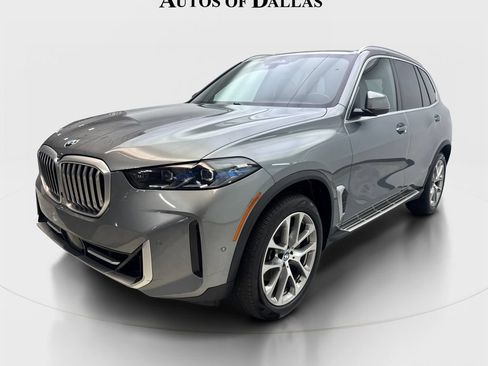 Used 2024 BMW X5 sDrive40i w/ Premium Package RWD image 2