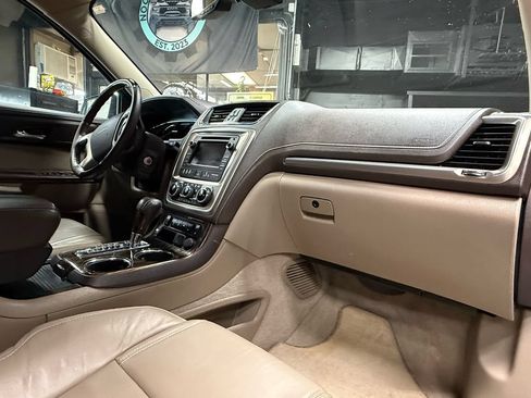 Used 2015 GMC Acadia Denali AWD/4WD image 23