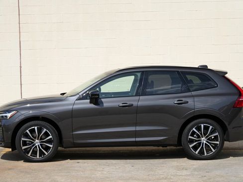Used 2025 Volvo XC60 B5 Plus w/ Climate Package AWD/4WD image 50