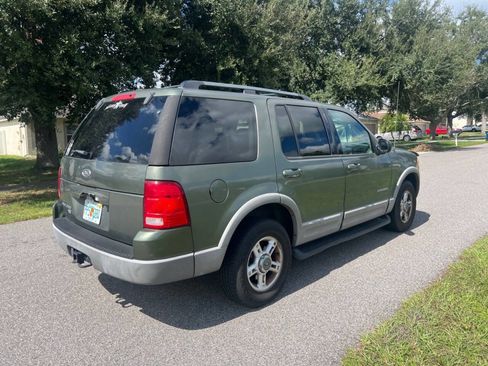 Used 2002 Ford Explorer XLT image 5