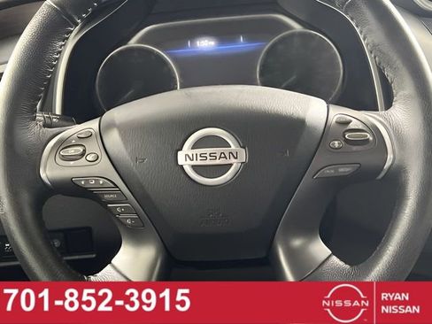 Certified 2019 Nissan Murano Platinum w/ Cargo Package image 17