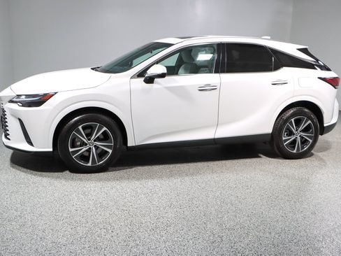 Used 2023 Lexus RX 350 Premium w/ Cold Area Package AWD/4WD image 10