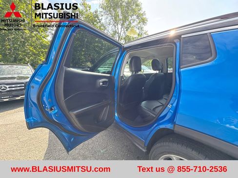 Used 2021 Jeep Compass Limited AWD/4WD image 34
