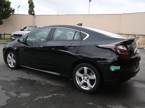 Used 2018 Chevrolet Volt LT w/ Comfort Package image 8