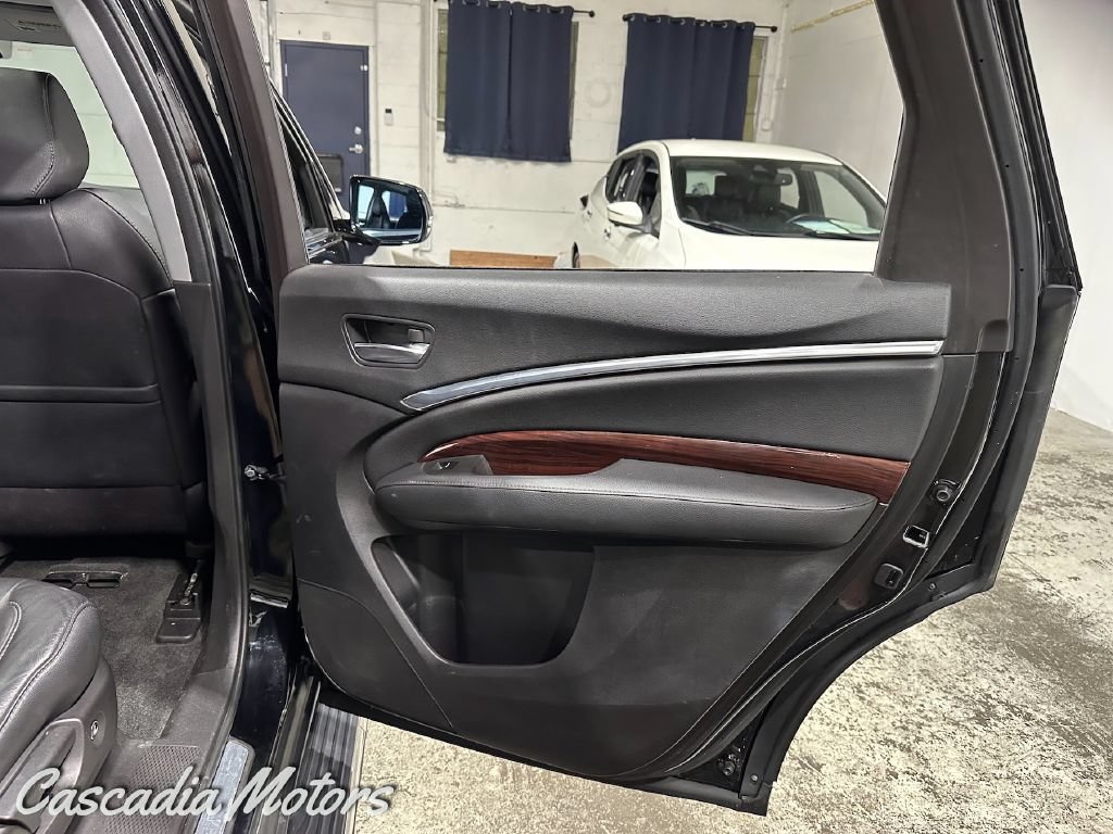 Used 2014 Acura MDX w/ Technology Package AWD/4WD image 25