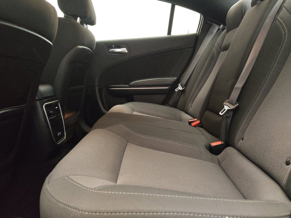 Used 2019 Dodge Charger SXT AWD/4WD image 18