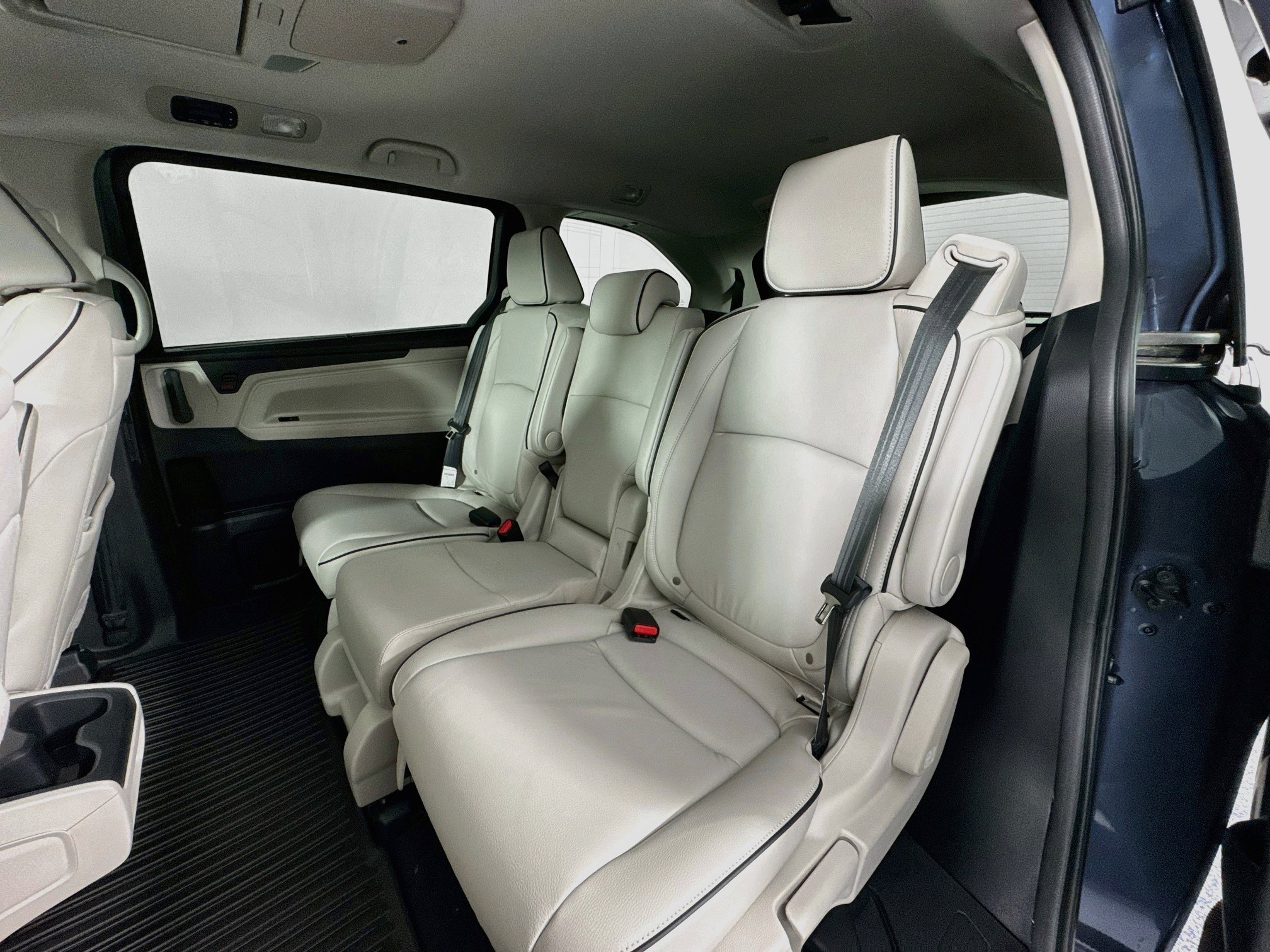 New 2027 Honda Odyssey Touring image 25