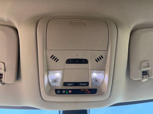 Used 2020 Buick Enclave Premium w/ Surround and Sites Package AWD/4WD image 22