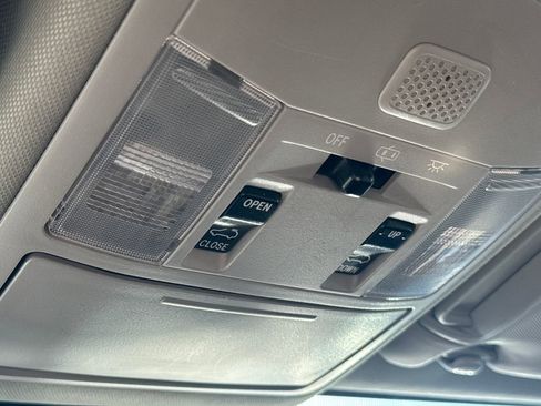 Used 2018 Toyota RAV4 XLE image 30