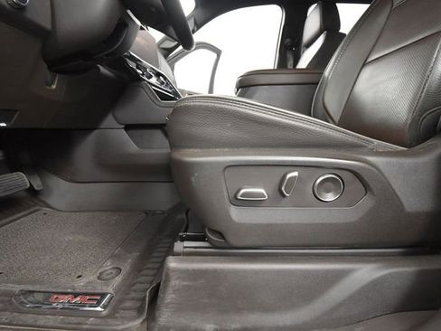 Used 2025 GMC Sierra 3500 Denali image 24