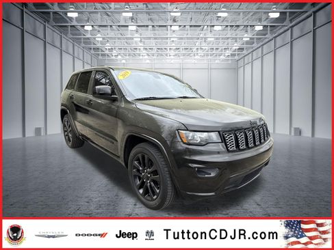 Used 2019 Jeep Grand Cherokee Altitude image 1