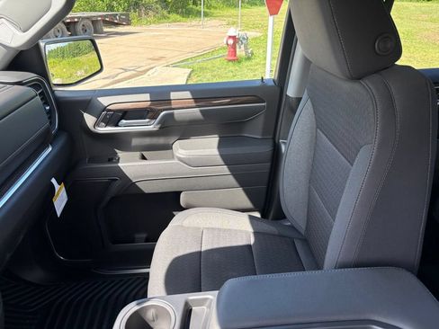 New 2026 Chevrolet Silverado 1500 LT AWD/4WD image 16