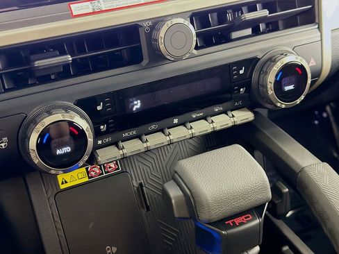 New 2026 Toyota Tacoma TRD Off-Road AWD/4WD image 16