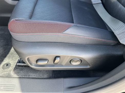 Certified 2025 Chevrolet Equinox RS w/ Convenience Package III image 14