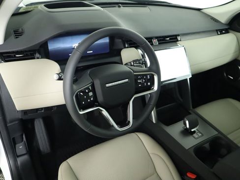 Certified 2024 Land Rover Discovery Sport S image 9