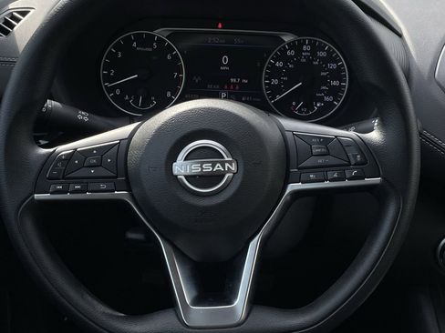 Used 2024 Nissan Sentra SV image 12