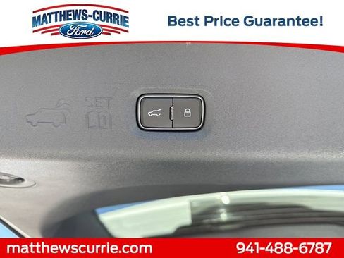 New 2026 Ford Expedition Active image 14