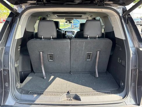 Used 2017 GMC Acadia SLT FWD image 10