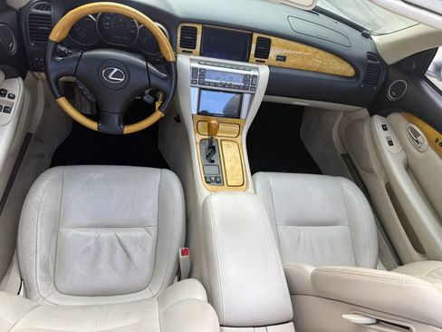 Used 2003 Lexus SC 430 Convertible image 19