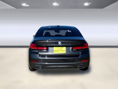 Used 2023 BMW 530i w/ M Sport Package image 9