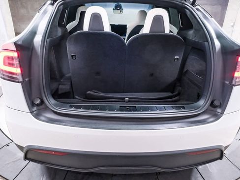 Used 2023 Tesla Model X image 25