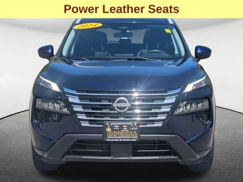 Used 2024 Nissan Rogue SV w/ SV Premium Package AWD/4WD image 12