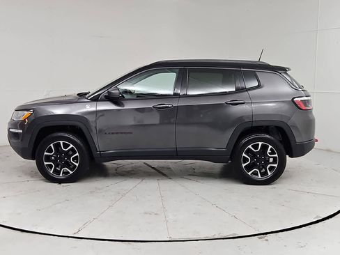 Used 2021 Jeep Compass Trailhawk AWD/4WD image 3