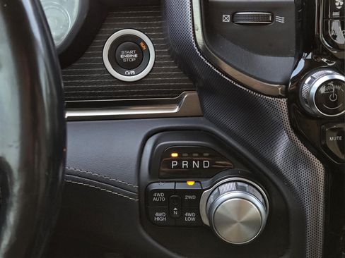Used 2019 RAM 1500 Limited AWD/4WD image 18