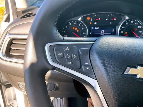 Used 2022 Chevrolet Equinox LT image 22