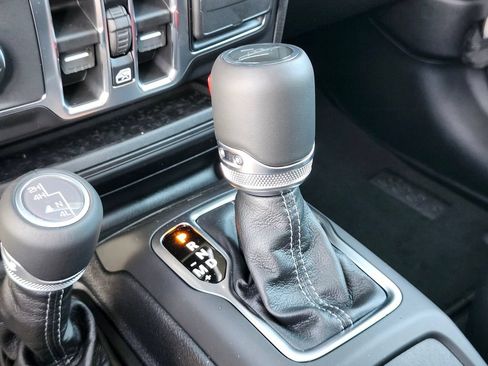 New 2026 Jeep Gladiator Sport AWD/4WD image 26