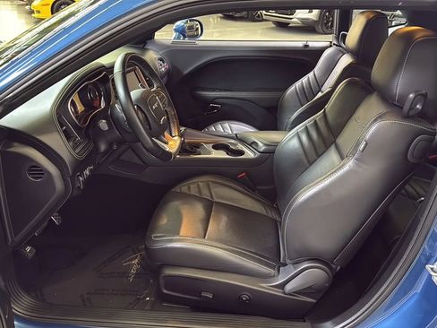 Used 2023 Dodge Challenger SRT Hellcat w/ Harmon/Kardon Sound Group image 15