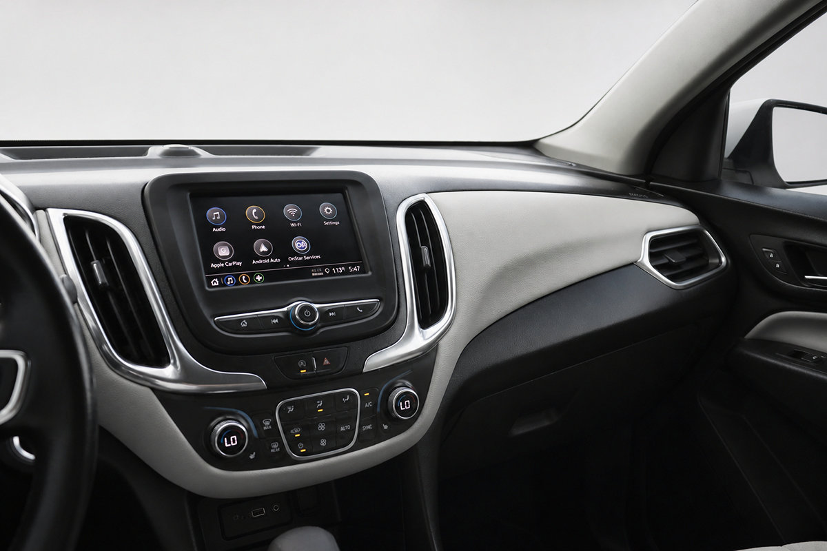 Used 2022 Chevrolet Equinox LT w/ Driver Convenience Package FWD image 30