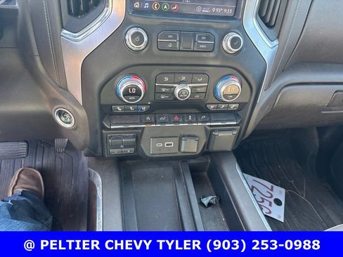 Used 2020 GMC Sierra 1500 SLT RWD image 18
