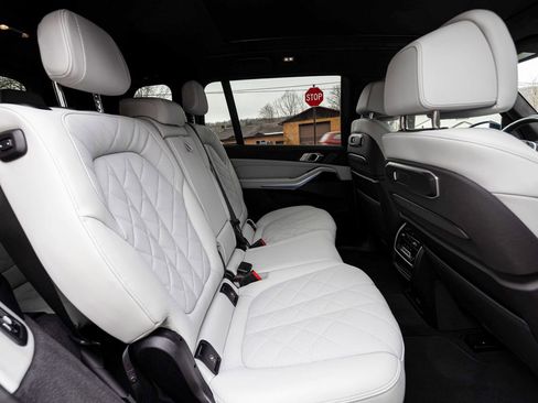 Used 2026 BMW X7 xDrive40i image 29