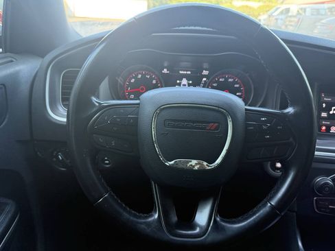 Used 2020 Dodge Charger SXT RWD image 20